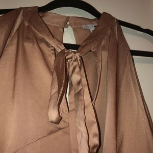 Super cute fashion nova blouse!